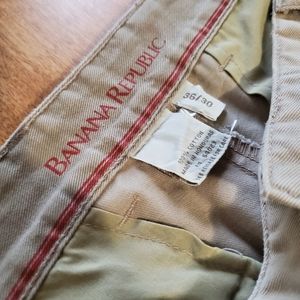 BANANA REPUBLIC men's chinos khakis